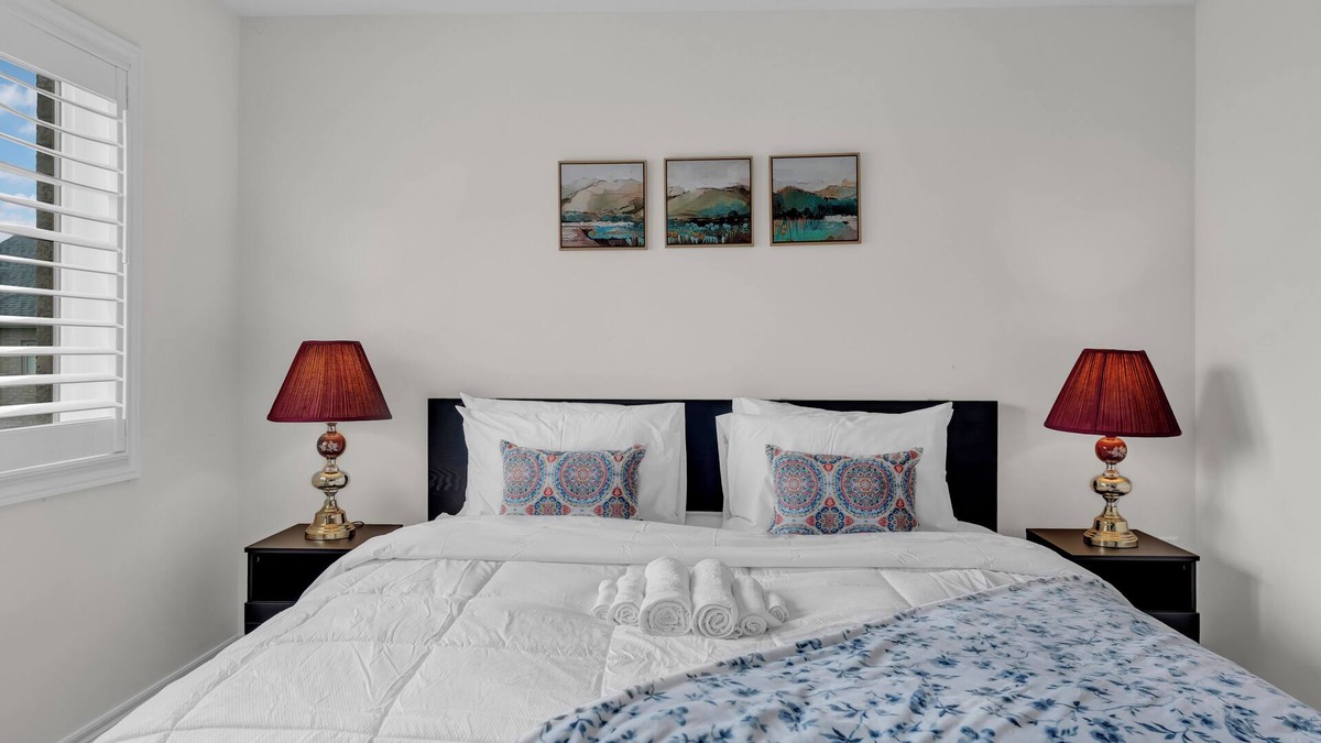 Woodstock House | 100% Privacy ~Bright 4BR ~Office Space ~Peaceful