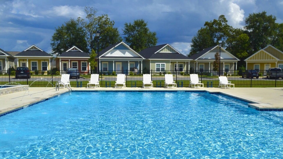 Midland City Cottage | 100 Riverstone Way . with Amazing Amenities!