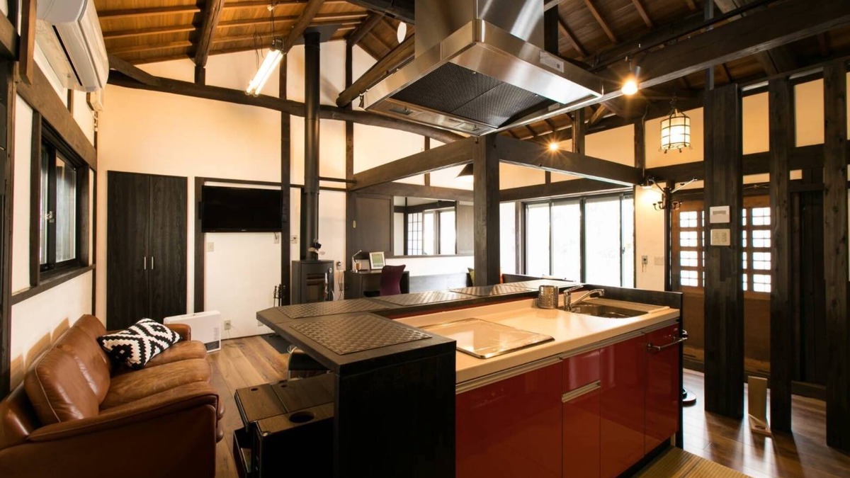 Sakyo Ward House | 100 year old Japanese modern house 】 Japanese modern 100 year old Japanese modern house was renovated from the framework.