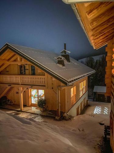 Entremont House | 1000 Borne Caffe Hebergements Insolites