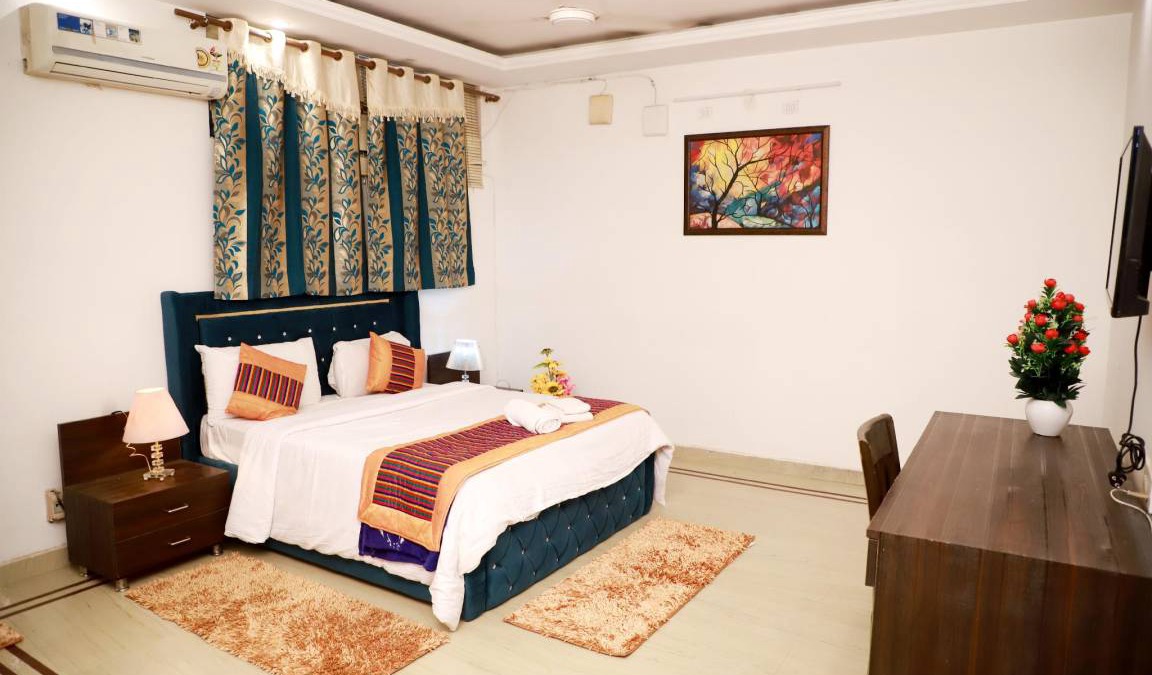 Saket Apartment | 1000 m² Apartment ∙ 3 bedrooms ∙ 7 guests