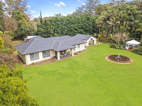 Mount Tamborine House | 1000 m² House ∙ 4 bedrooms ∙ 8 guests