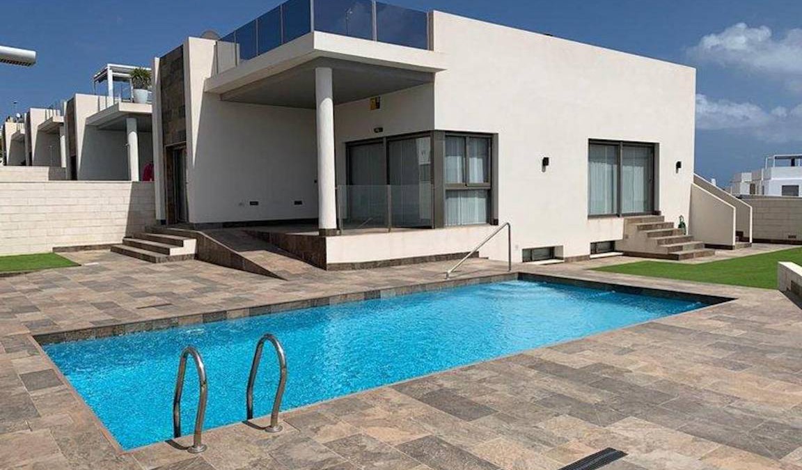 Orihuela Costa Villa | 1000 m² Villa ∙ 5 bedrooms ∙ 10 guests