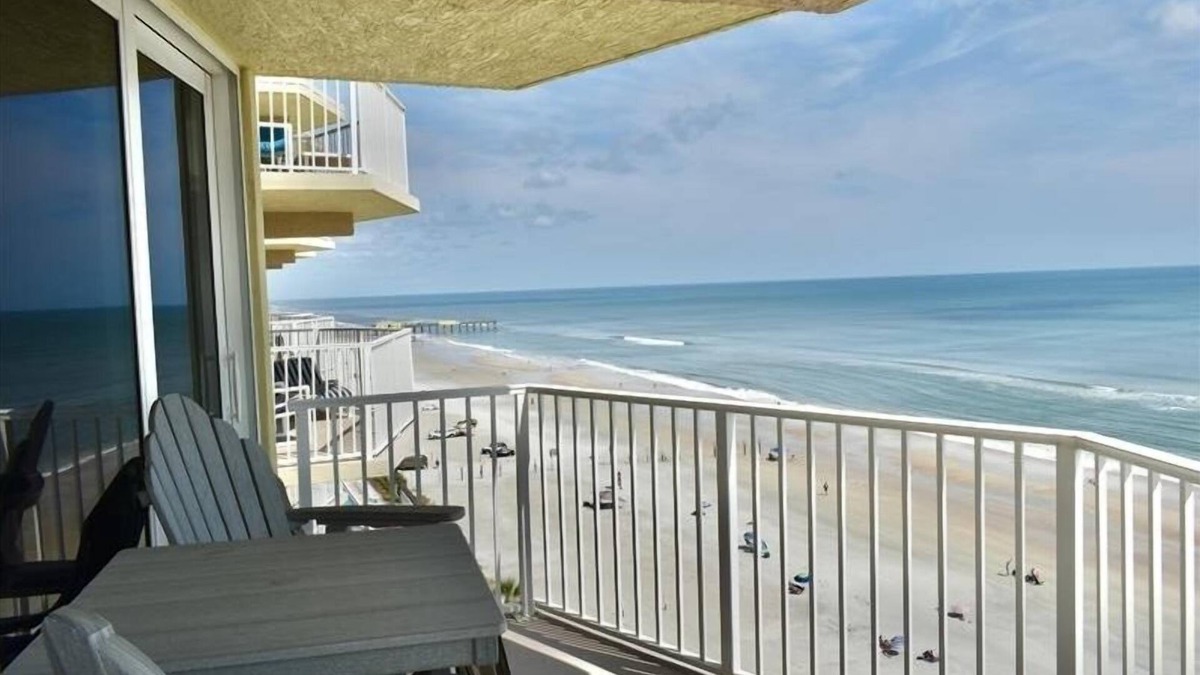 Daytona Beach Shores Apartment | 1003 Shores Club - Daytona Beach Oceanfront Vacations, Inc