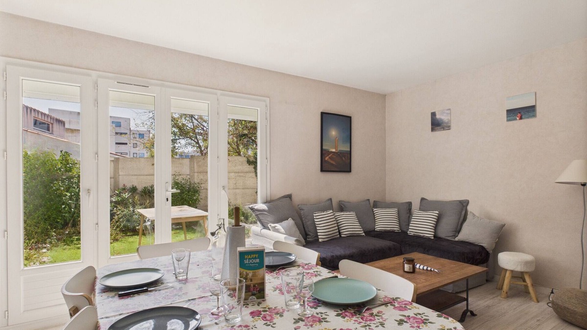 Saint-Hilaire-de-Riez Ski Chalet | 100m from the beach - House for 4 in St Hilaire