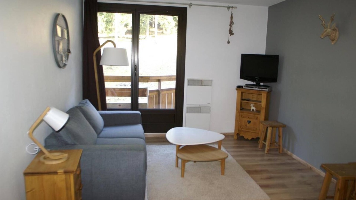 Prapoutel Apartment | 100m from resort center, balcony, parking, tv, ski locker, 28m², Les 7 Laux