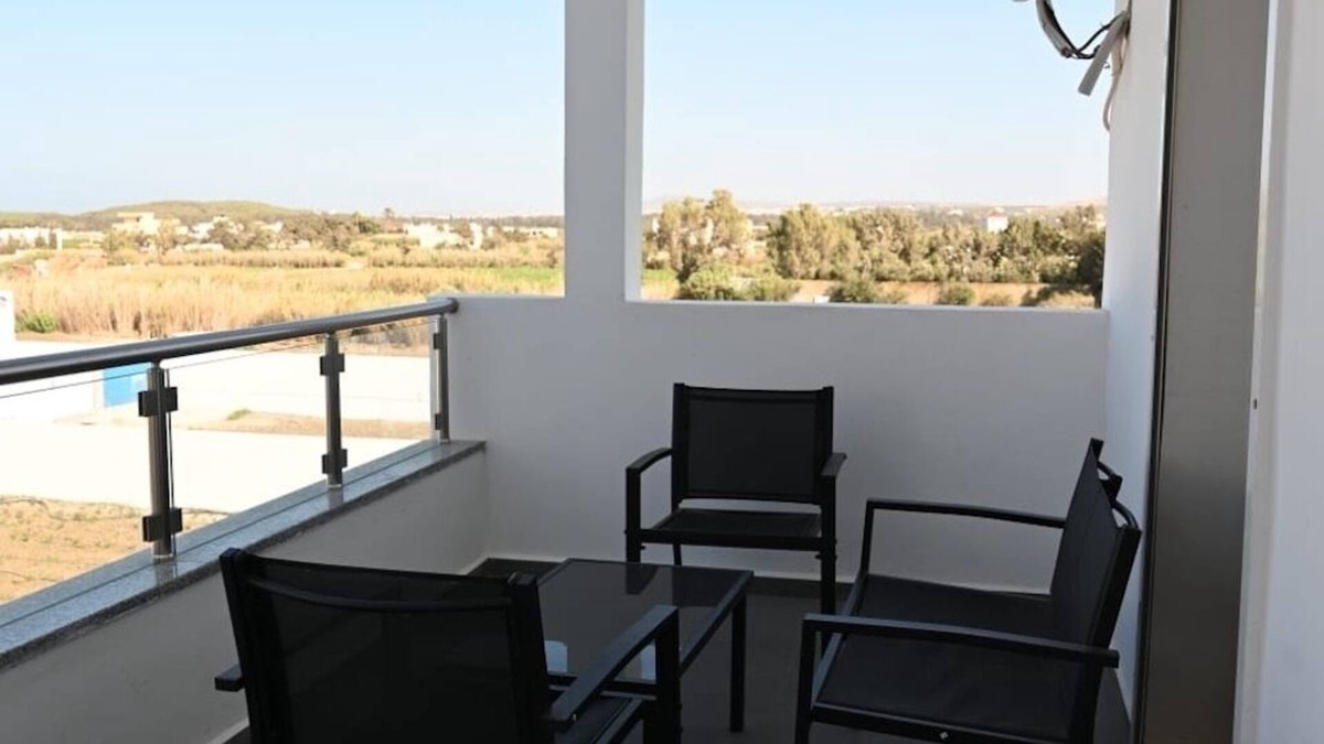 Beni Atta Apartment | 100M from the superb Chat Mami beach, Résidence le Marin Appart Saphir