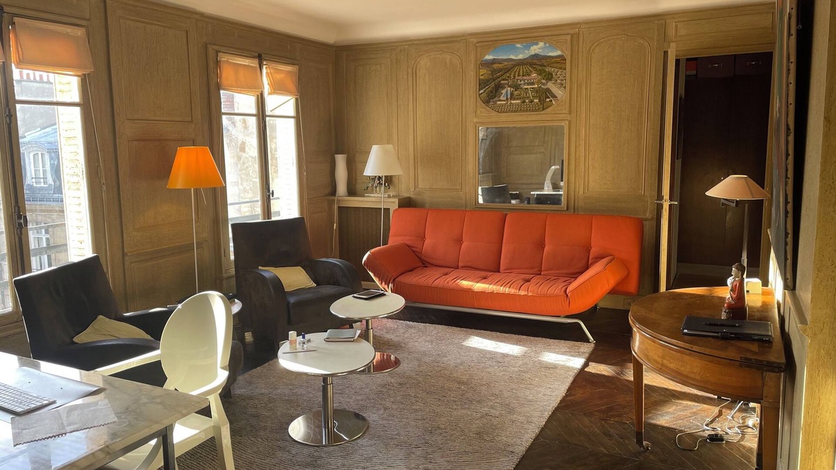 Madeleine Apartment | 100m2 designer apartment, sunny and quiet in the heart of Paris.