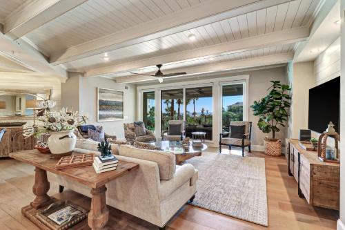 North Forest Beach Villa | 101 Seacrest