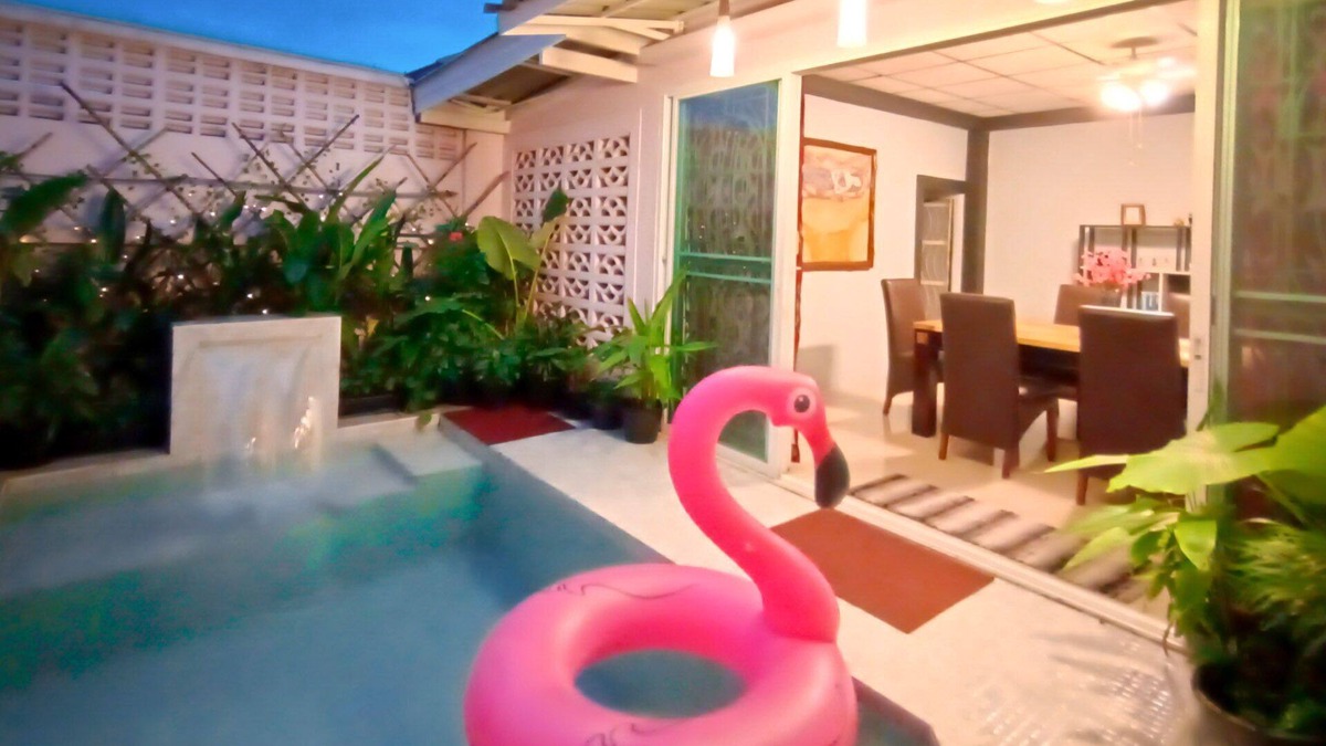 Bang Chak House | 101@Sukhumvit. +simple HOUSE +small POOL +near BTS