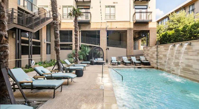 Legacy Park Apartment | 102 m² Apartment ∙ 2 bedrooms ∙ 5 guests