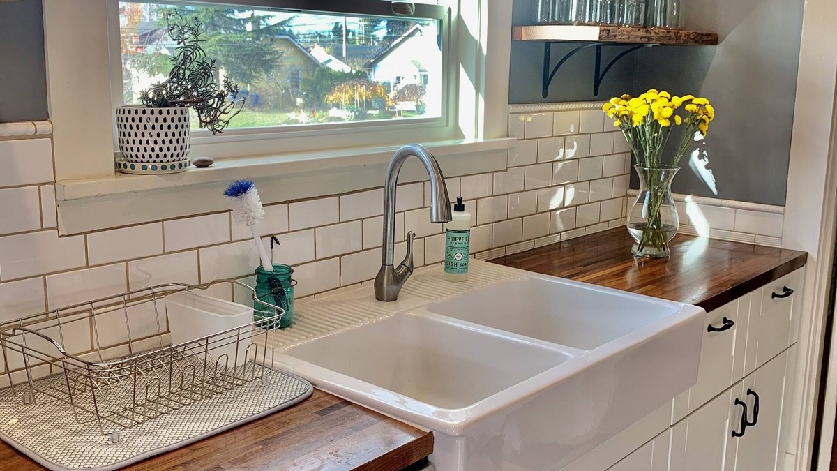Sunnyland House | 102 year old Craftsman Home