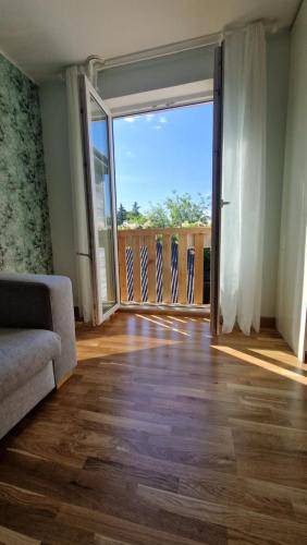 Parnu Apartment | 105 m² Apartment ∙ 3 bedrooms ∙ 8 guests