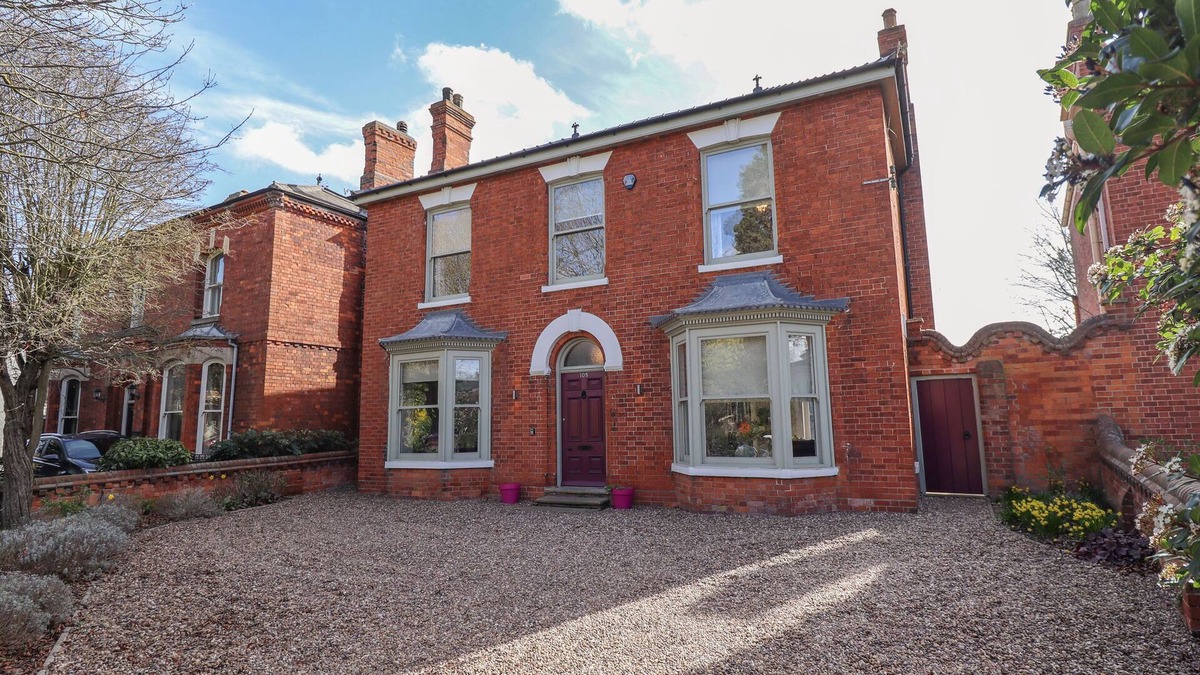 Boston Cottage | 105 SPILSBY ROAD, pet friendly, character holiday cottage in Boston