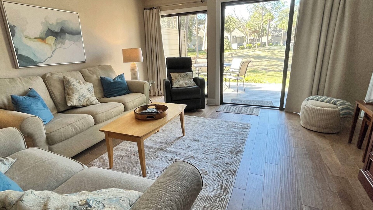 Shipyard Plantation Villa | 105 THE GREENS - TOTAL RENO-5 MIN. WALK TO BEACH-BEACH LOCKER & CHAIRS!