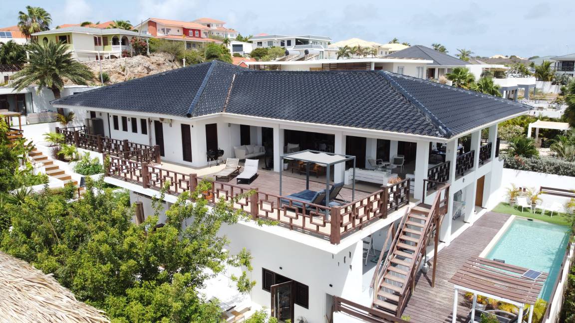 Jan Thiel Villa | 1050 m² Villa ∙ 6 bedrooms ∙ 14 guests