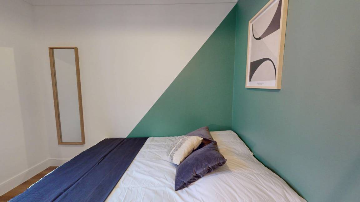 Porte d'Asnieres Resort | 106 m² Private room ∙ 1 bedroom ∙ 1 guest