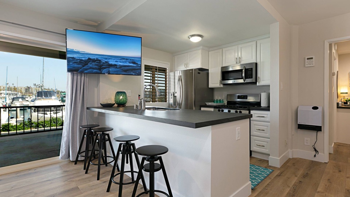 Oceanside Condo | 106B New Renovation! Huge Patio with Harbor View