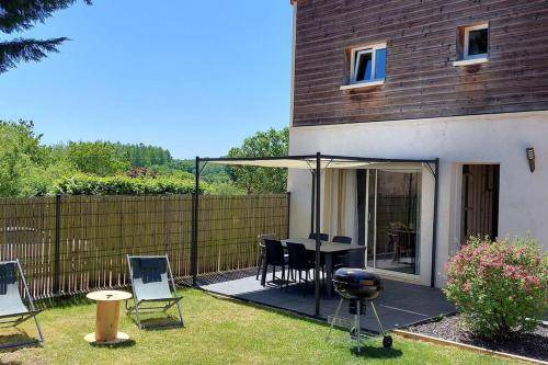Nouaille-Maupertuis House | 107 m² House ∙ 3 bedrooms ∙ 10 guests