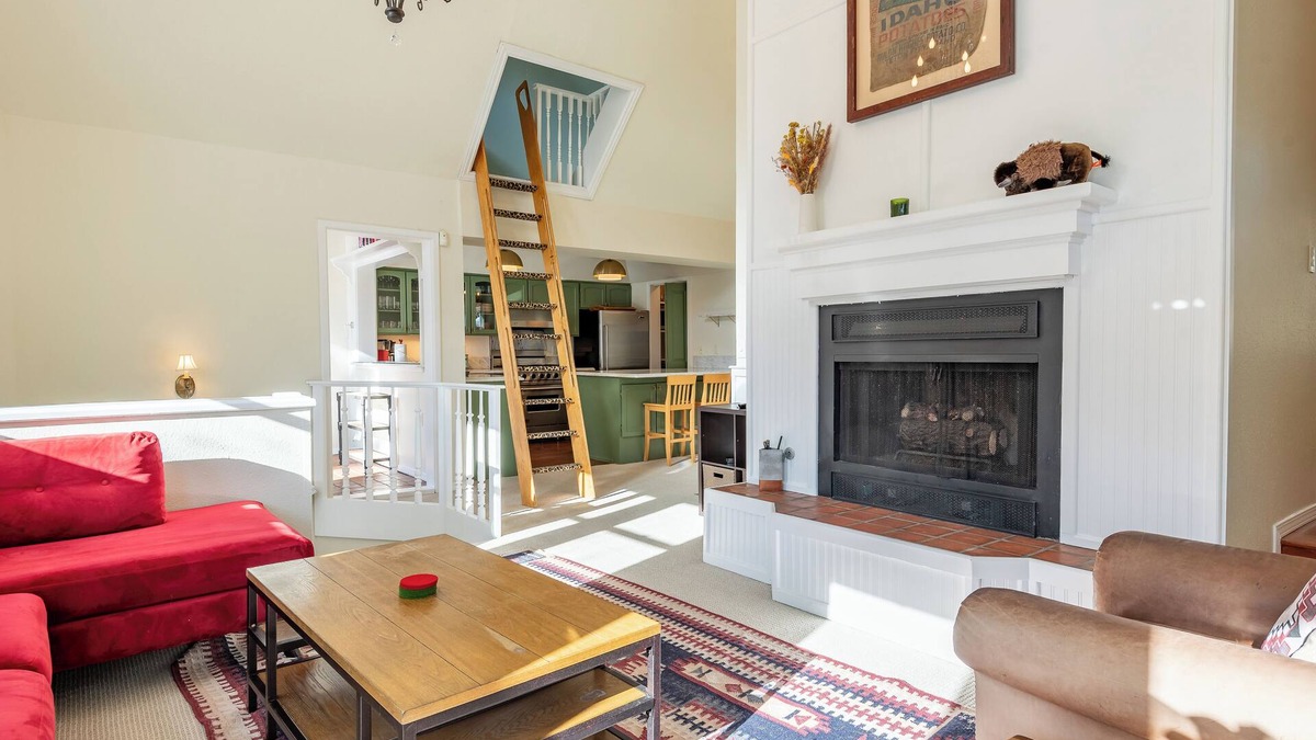 Ketchum House | 109A Buss Elle - New Spacious Property in Great West Ketchum Location