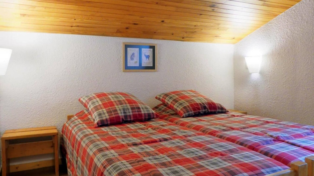 Meribel-Mottaret Apartment | 10m from ski slopes, balcony, 43m², Méribel-Mottaret