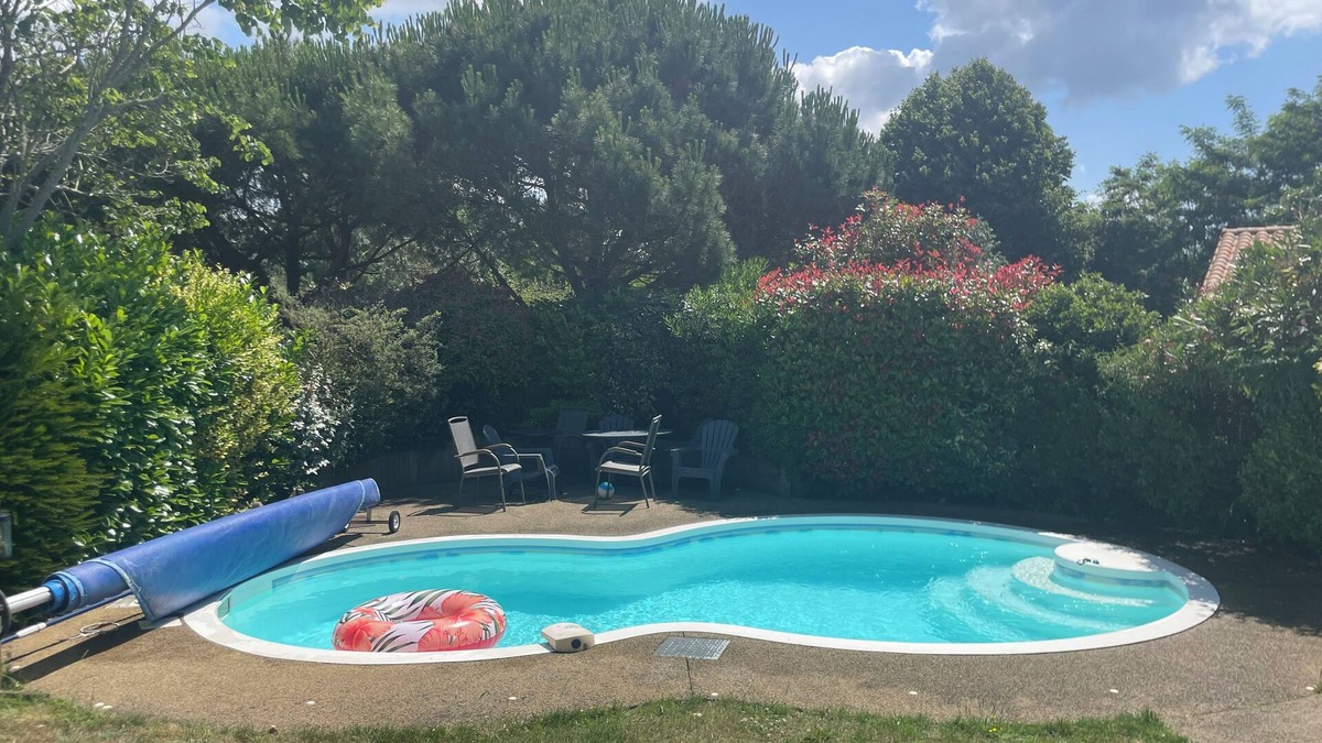 Chateau-d'Olonne Villa | 10min walk to the sea! Air-conditioned villa with private pool