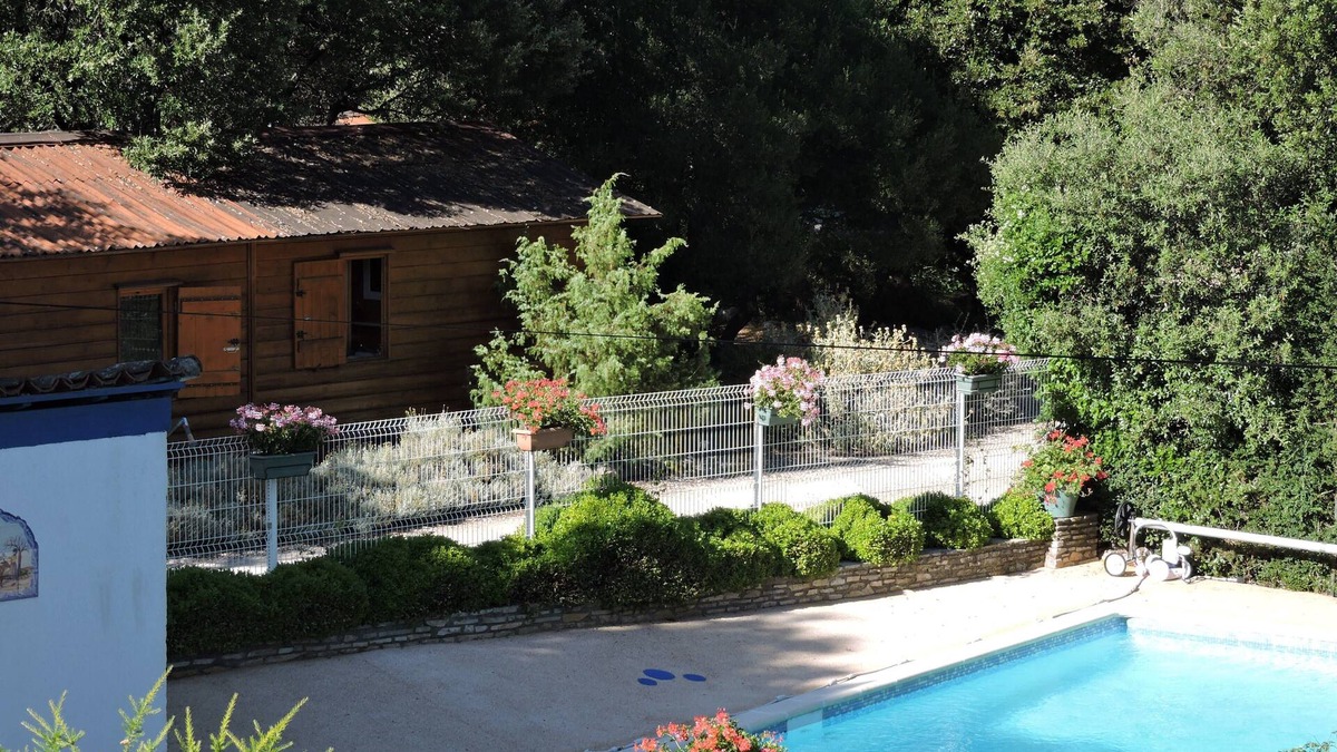 Anduze Ski Chalet | 10mn from ANDUZE STUDIO with SPA/PISCINE/CLIM/WIFI/PARKING in quiet country