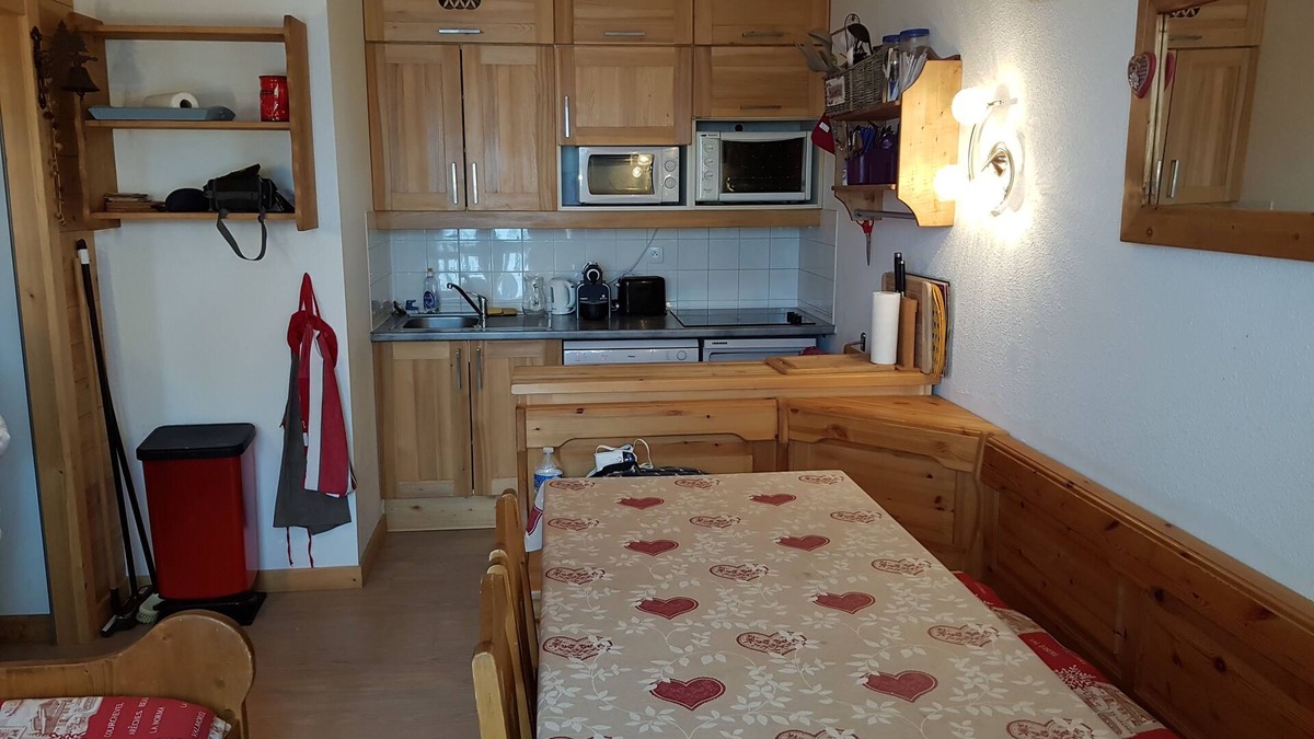 Valmeinier Apartment | 10p duplex apartment, town center & in front of the slopes 1850 m mountain view