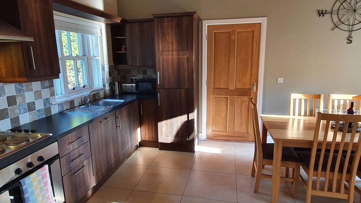 Dungarvan Cottage | 11 An Seanachai Holiday Homes
