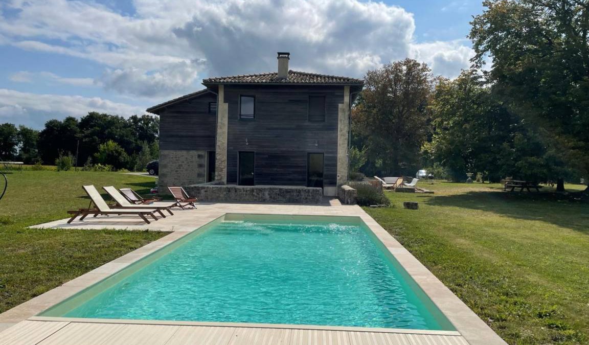 Magnac-Lavalette-Villars Cottage | 115 m² Cabin ∙ 4 bedrooms ∙ 8 guests