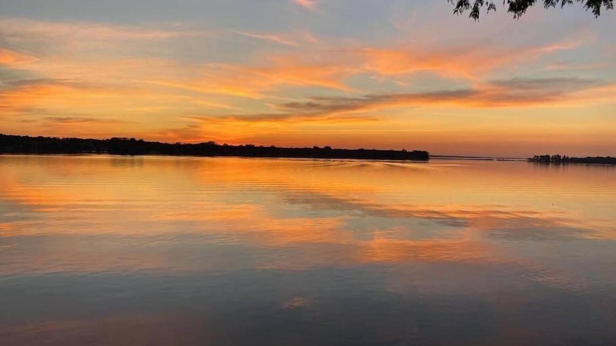 Alburg House | #11 Isle View - Fishing, Sunsets, Beaches, Golfing