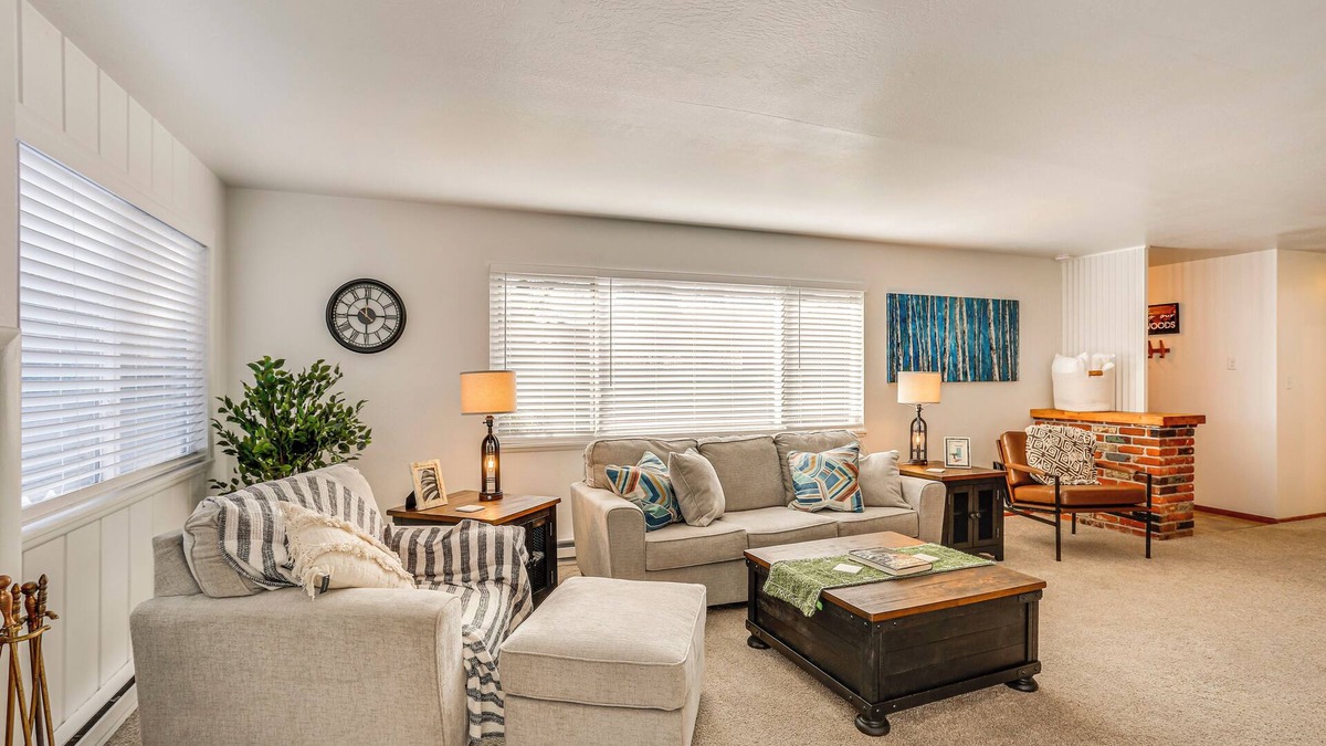 Burney House | 11 Mi to Burney Falls: Charming Home w/Fireplace