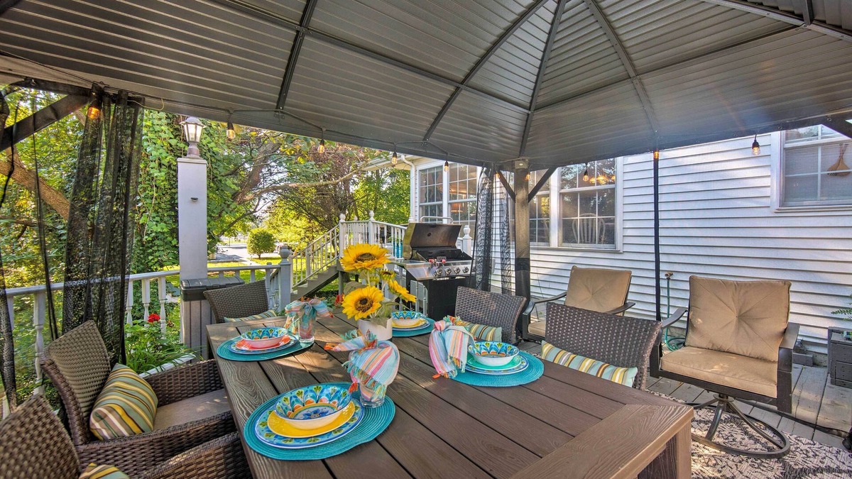 Linglestown House | 11 Mi to Hersheypark: Family Home in Harrisburg