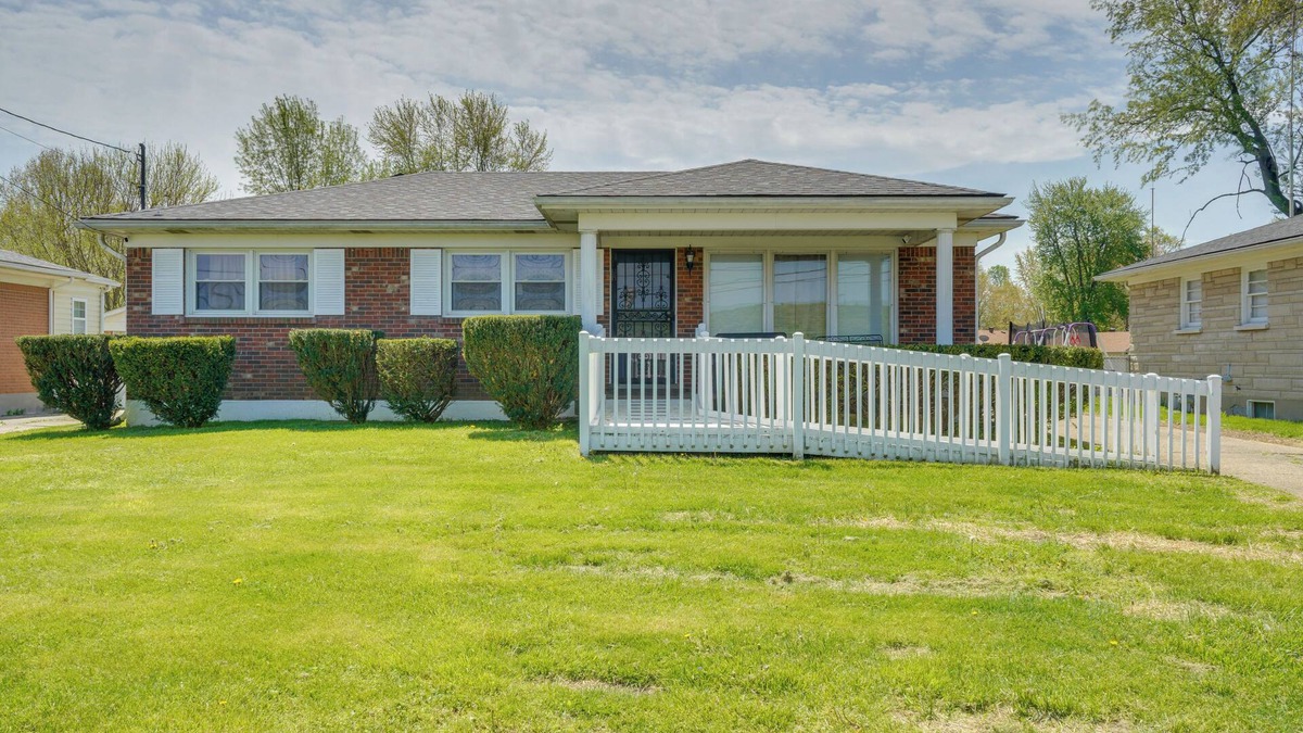 Bridgeport House | 11 Mi to UofL & Norton Hospital: Louisville Home