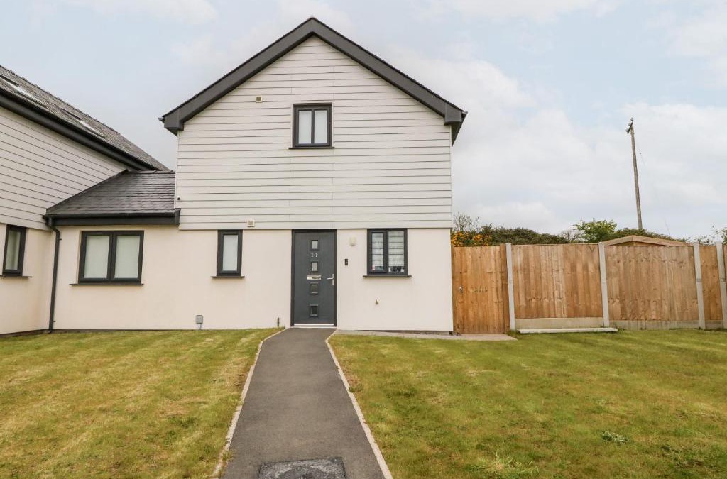 Brynteg House | 11 Parc Delfryn