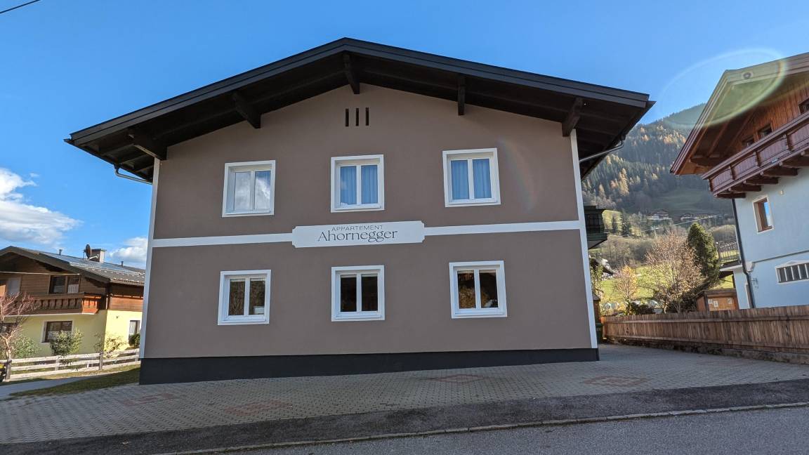 Gleiming Apartment | 110 m² Apartment ∙ 3 bedrooms ∙ 8 guests