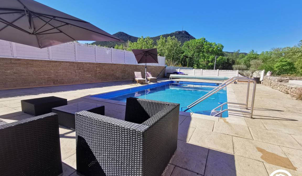 Bedarieux House | 110 m² Gîte ∙ 2 bedrooms ∙ 4 guests