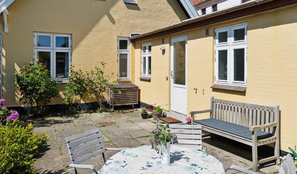 Ronne House | 110 m² House ∙ 2 bedrooms ∙ 4 guests
