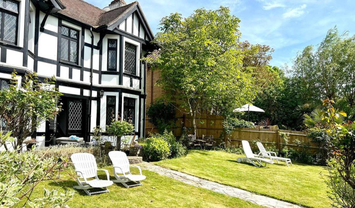Wraysbury House | 110 m² House ∙ 3 bedrooms ∙ 8 guests