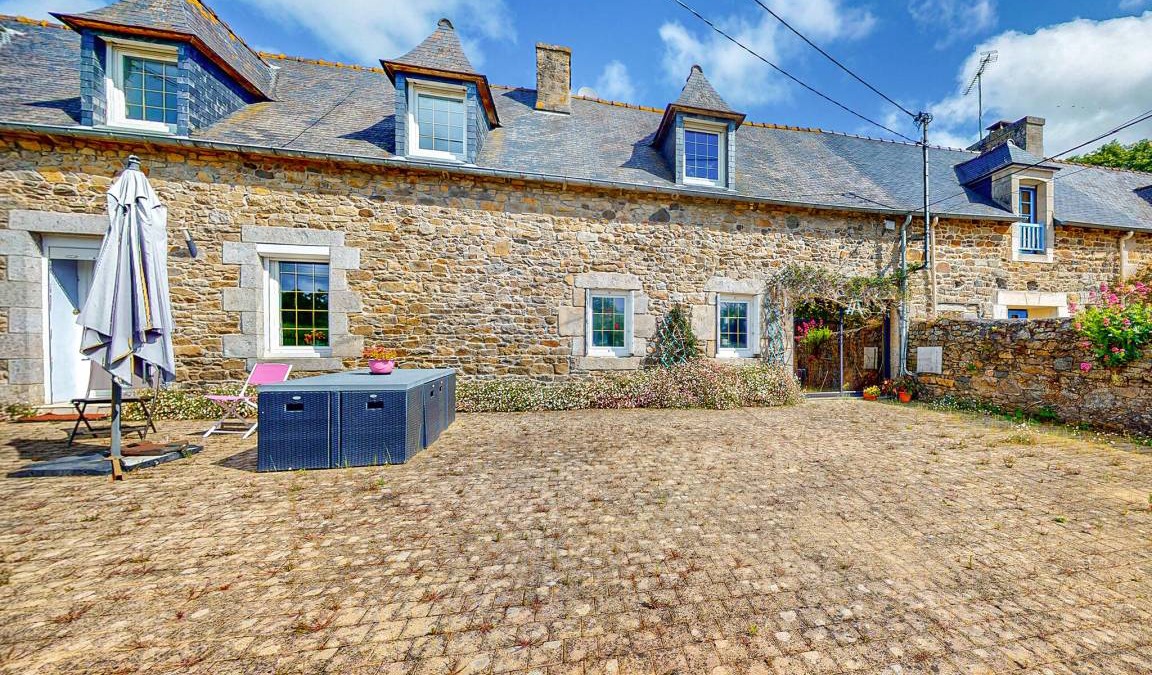 Plouagat House | 110 m² House ∙ 3 bedrooms ∙ 6 guests