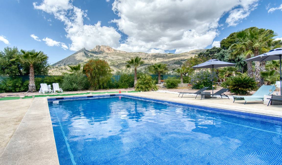 Jijona House | 110 m² House ∙ 3 bedrooms ∙ 6 guests