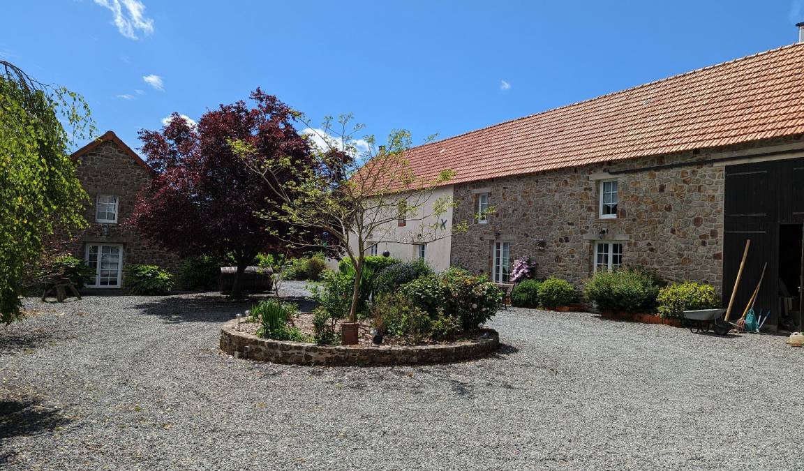Vesly House | 110 m² House ∙ 3 bedrooms ∙ 6 guests