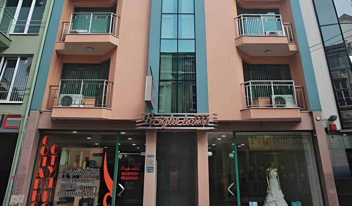 Plovdiv Center Apartment | 110 m² Serviced apartment ∙ 2 bedrooms ∙ 5 guests