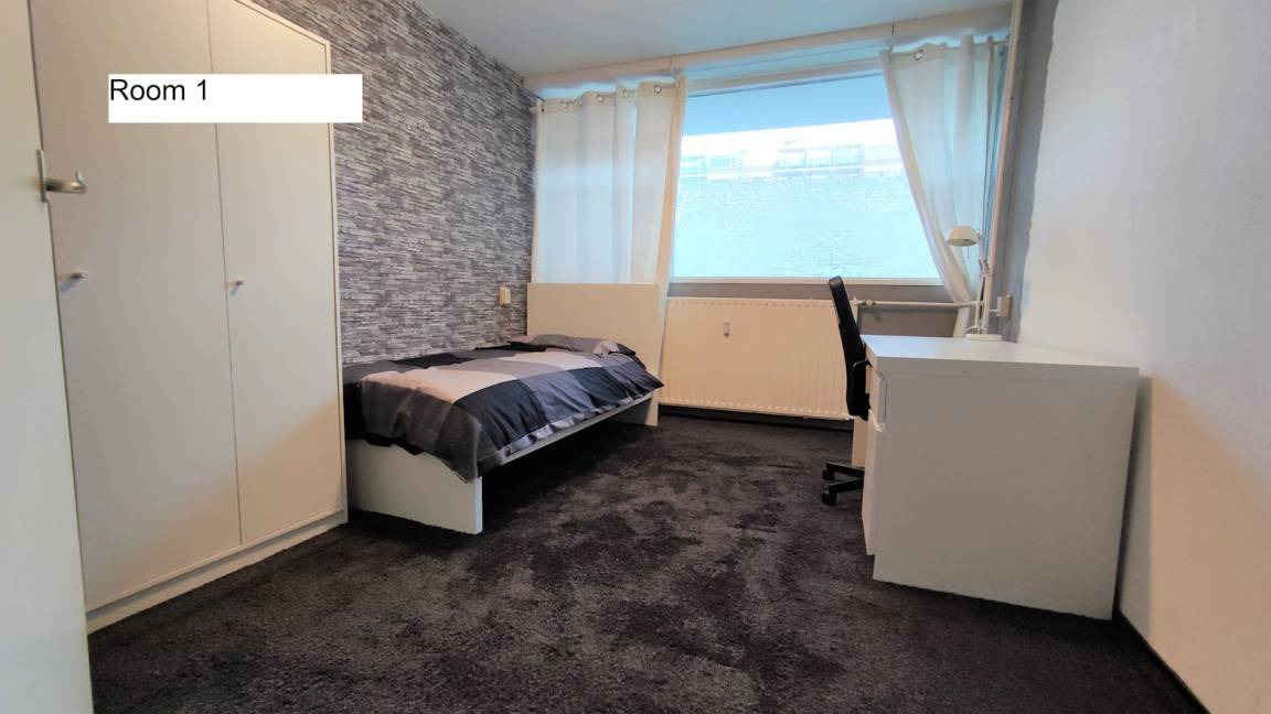 Municipality of Capelle aan den IJssel Resort | 110 m² Private room ∙ 1 bedroom ∙ 5 guests