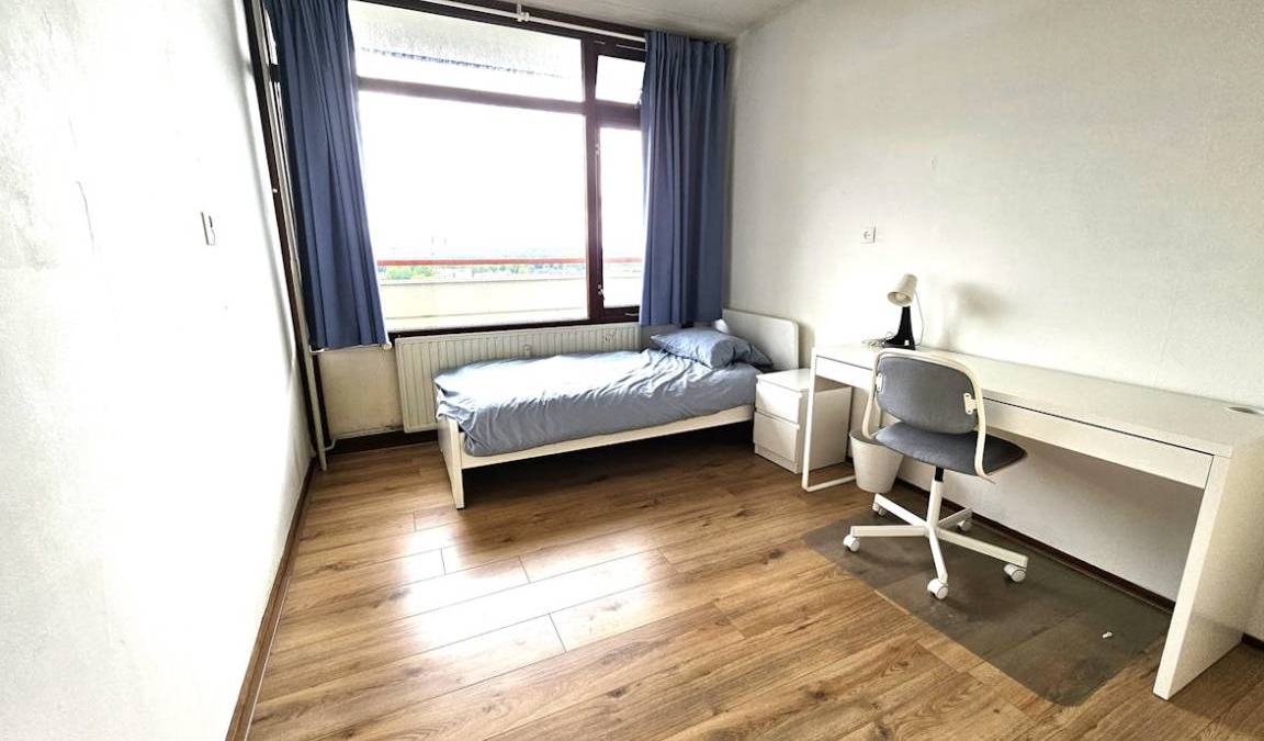 Municipality of Capelle aan den IJssel Resort | 110 m² Private room ∙ 1 bedroom ∙ 5 guests