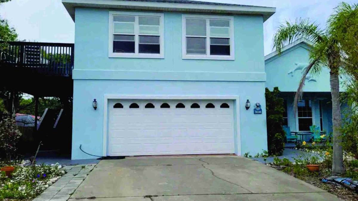 Vilano Beach Apartment | 1100 Sq Ft One Bedroom - 1 Block to Uncrowded Beach