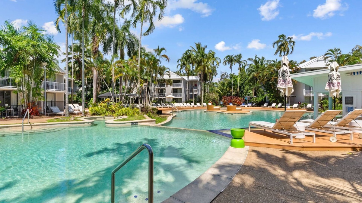 Port Douglas Apartment | 1104/1105 Oaks Resort