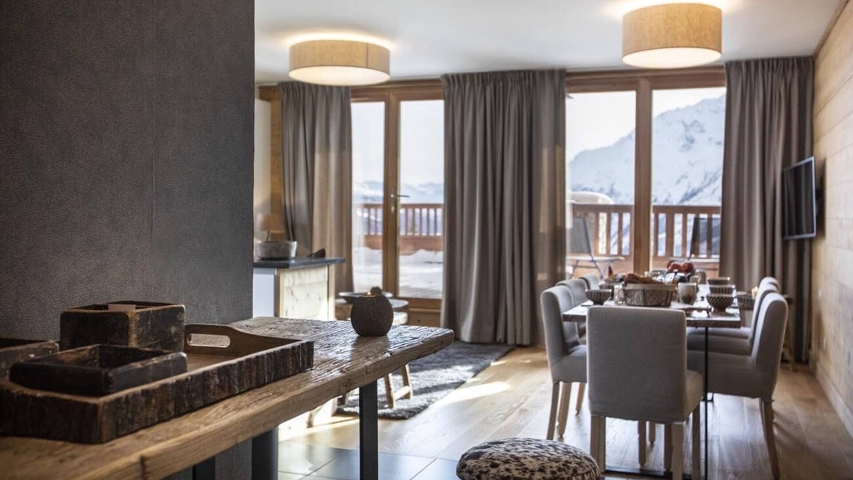 Les Eucherts Apartment | 110m² apartment, full services 4 *, 3 + 1 bedroom, 3 bathrooms/d, large south terrace, 2 parking spaces