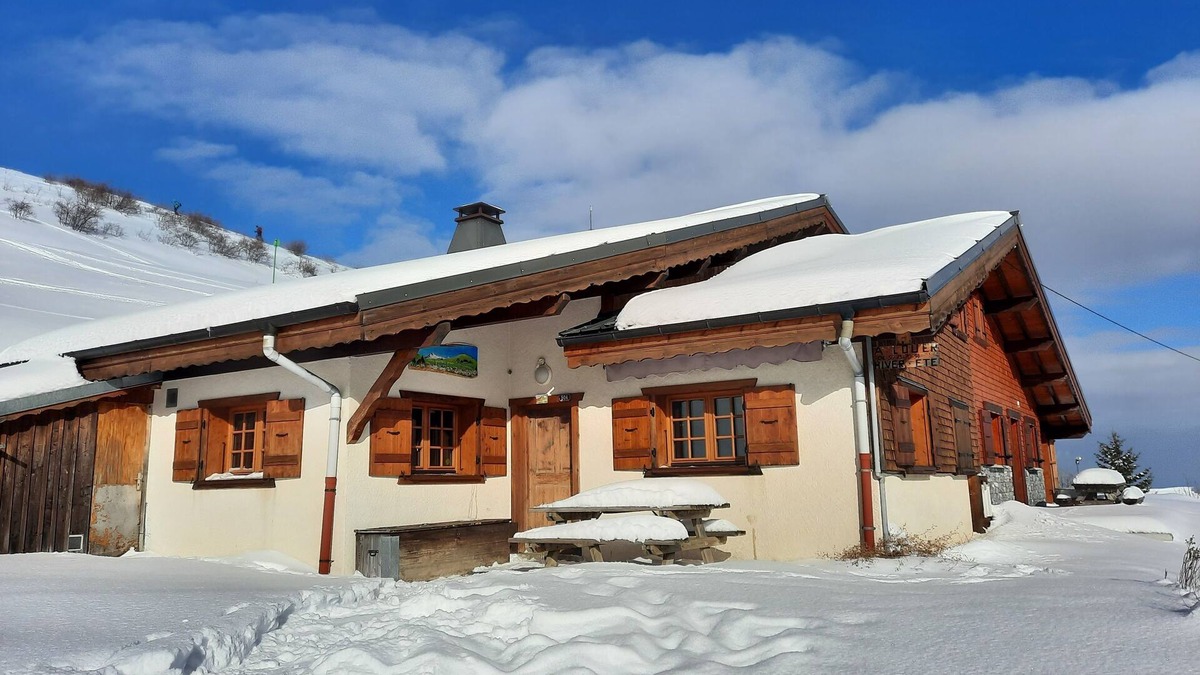 Hirmentaz Ski Chalet | 110m2 chalet, all comforts, in the heart of the mountain pasture.