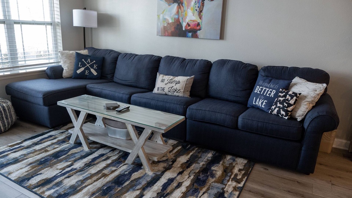 Delavan Lake Condo | 111 - 2 Bedroom Lake View Condo w/Patio